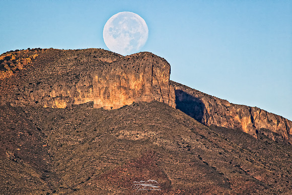 Moon on the Biscuit