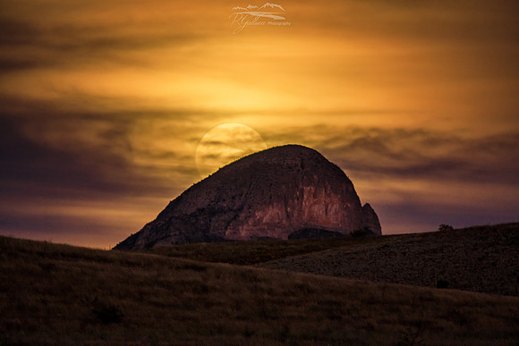 Moonrise on the Biscuit
