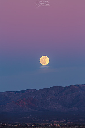 Southern Arizona Moon Rise